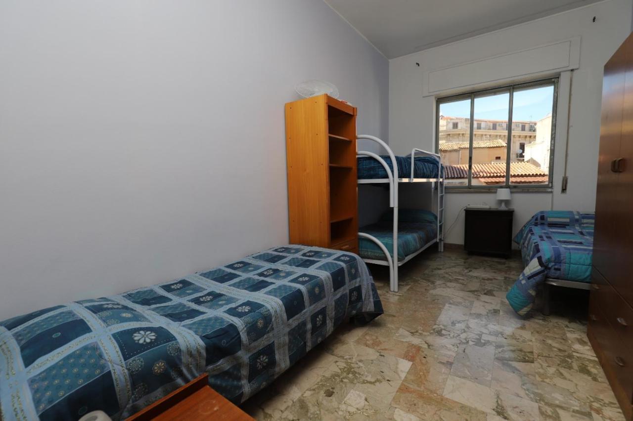 Апартаменти Casa Studenti E Giovani Turisti Fkk - Giochi Di Societa Ed Intimo Party - Volontari Benvenuti Палермо Екстер'єр фото
